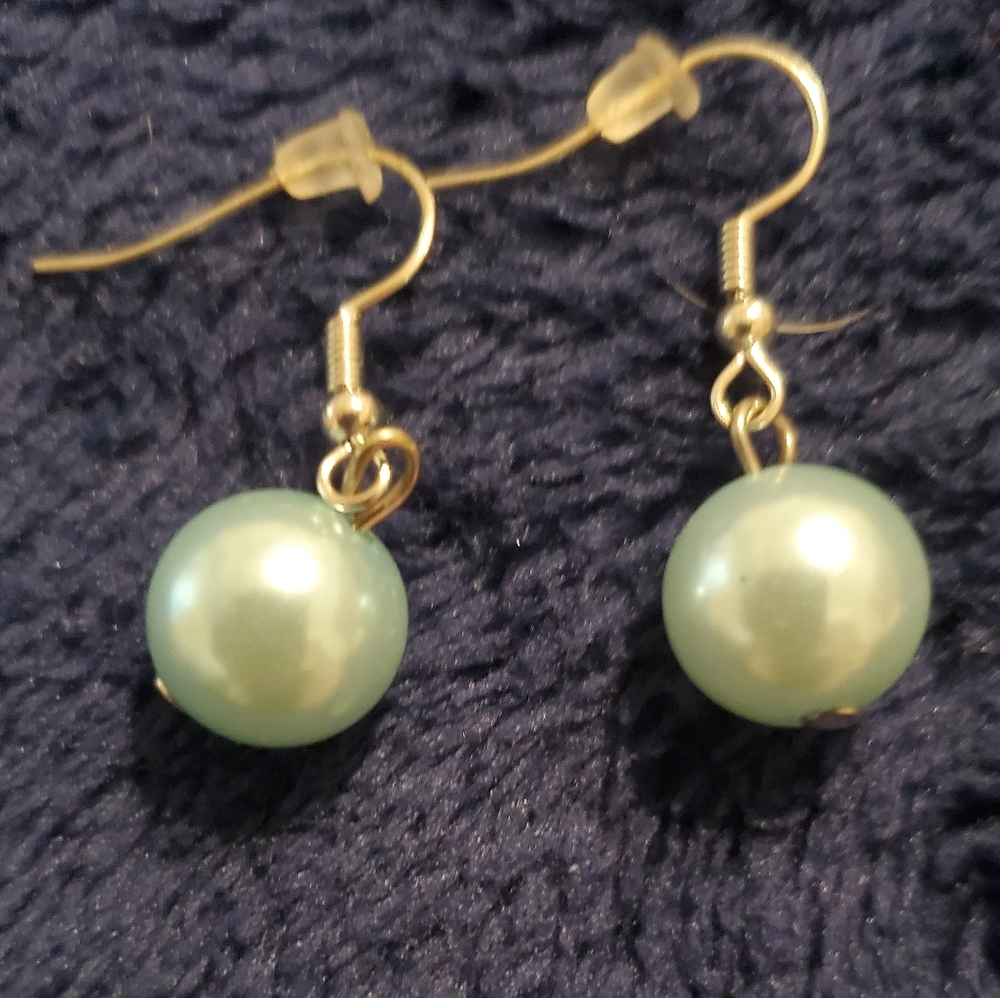Light Green Pearl Like Dangle Earrings
